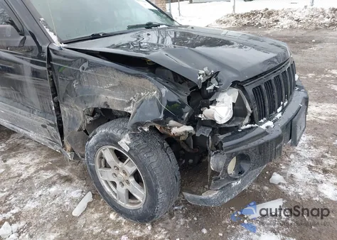 2005 Jeep Grand Cherokee Laredo z USA, uszkodzony, nr VIN 1J4HR48N25C701977